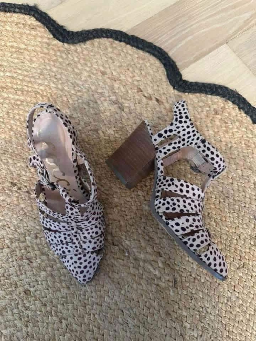 Spotted Pointed-Toe Block Heel Sandals - White/Black